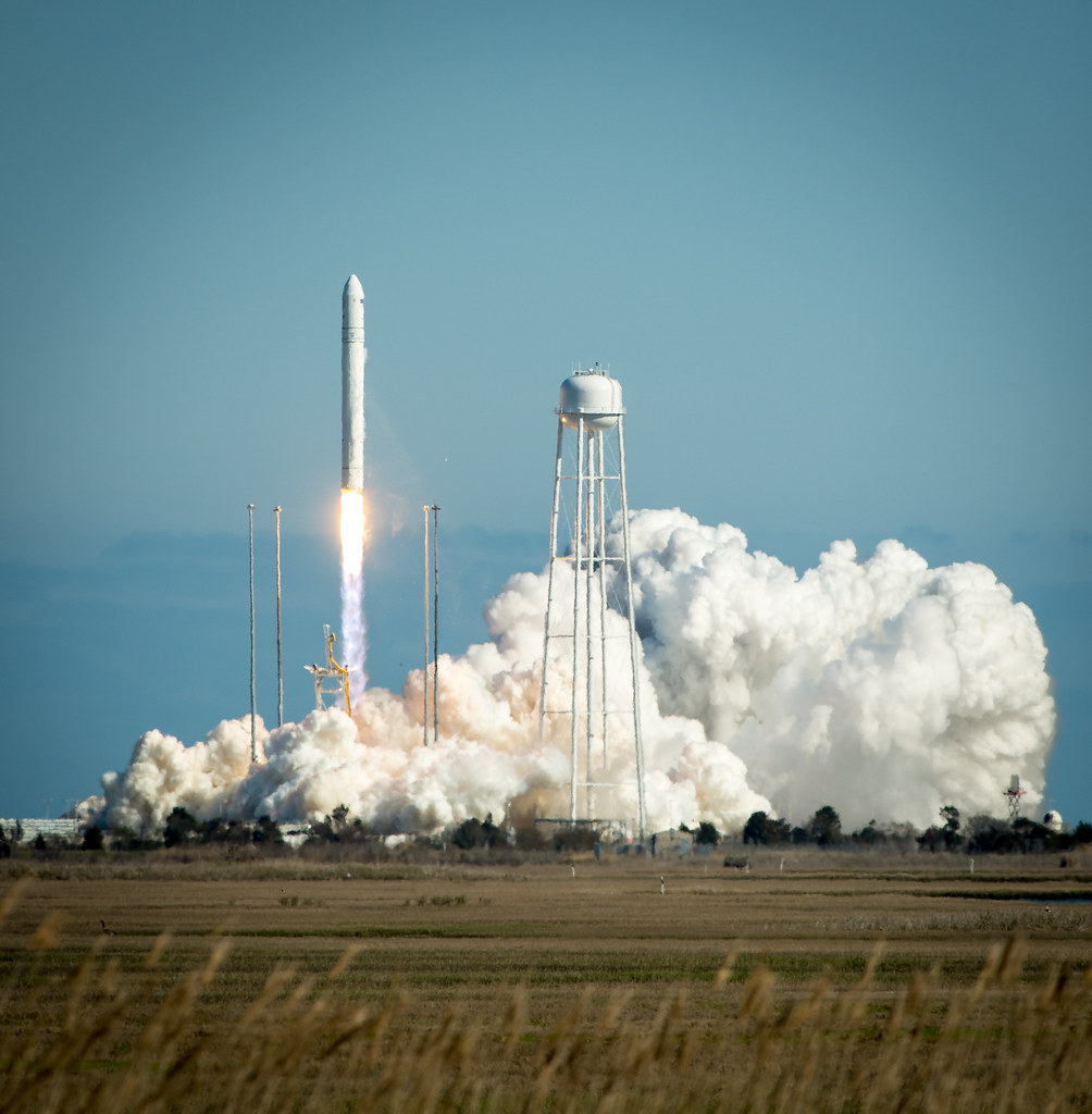 Antares Rocket Test Launch (201304210006HQ)
